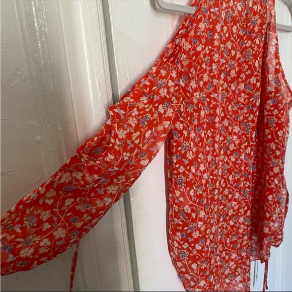 Veronica Beard 100% Silk Floral Cold Shoulder Blouse Red Tie Bow Sleeves - Picture 7 of 11